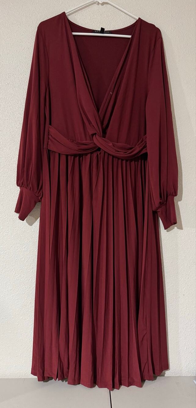 ELOQUII Rich Burgundy Knot Front Pleated Midi Dress Corporate Whimsigoth Sz 16